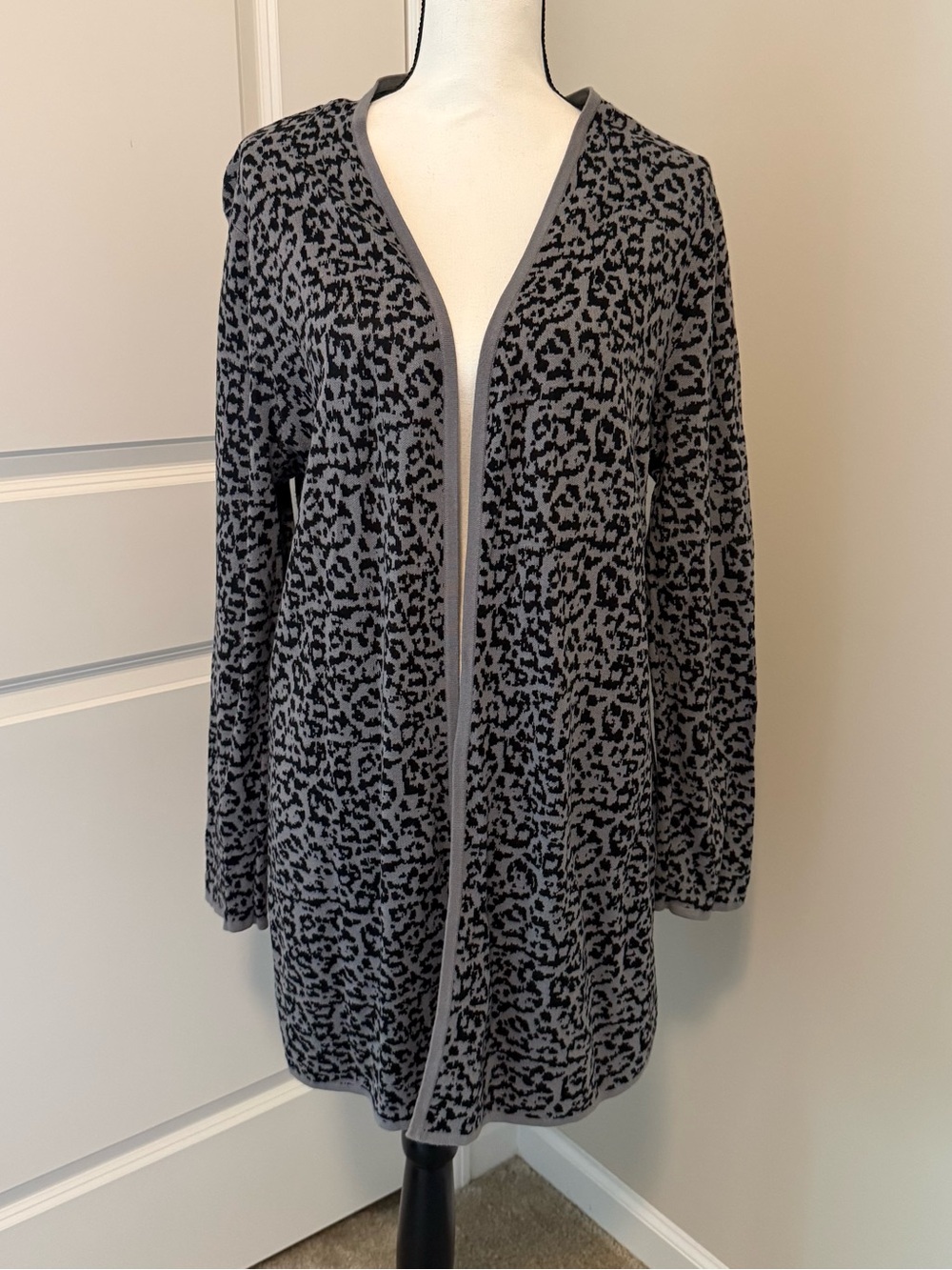 JM Collection Gray and Black Knit Cardigan